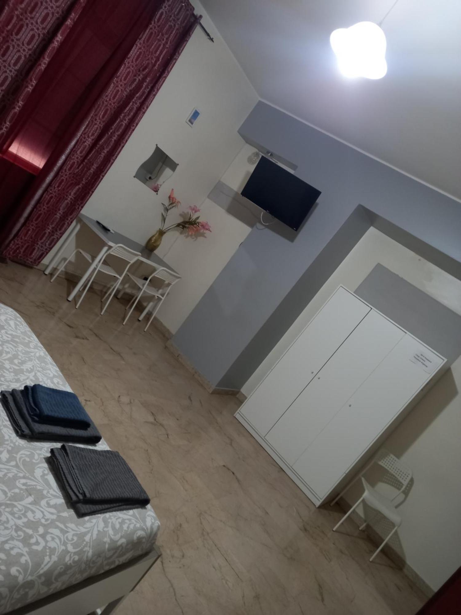 B&B Sicilia メッシーナ 部屋 写真